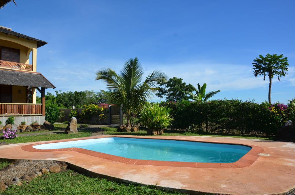 La Maison Soleil Bed & Breakfast Trou d'Eau Douce Bagian luar foto